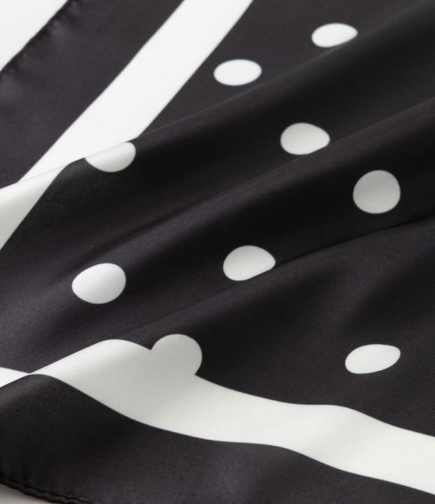 Pañuelo Satinado Para Regalar con Estampado de Lunares 2