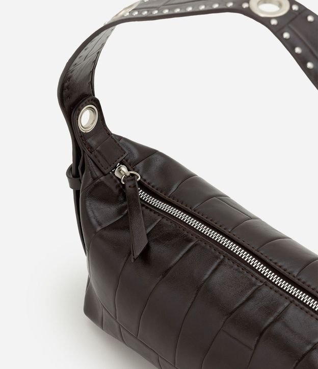 Bolsillo Baguette Texturizada con Metales 4