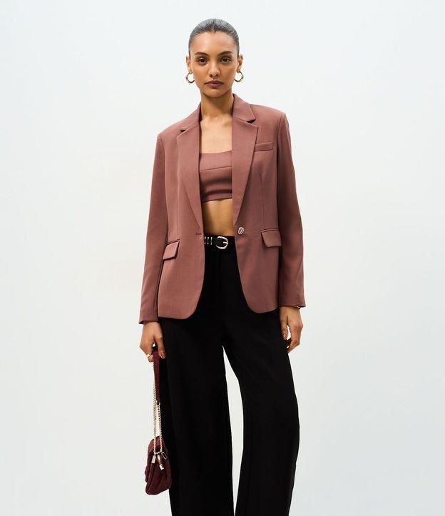 Pantalón Barrel sastrería en Crepé con Bolsillos Traseros 2