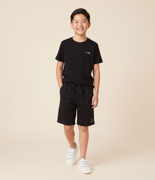 Remera Infantil con Tecnologia Dry y Estampado Lettering – Talle 5 a 14 años