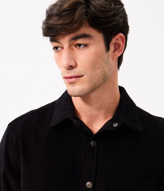 Camisa en Terciopelo con Bolsillo en el Pecho y Abotonado 6