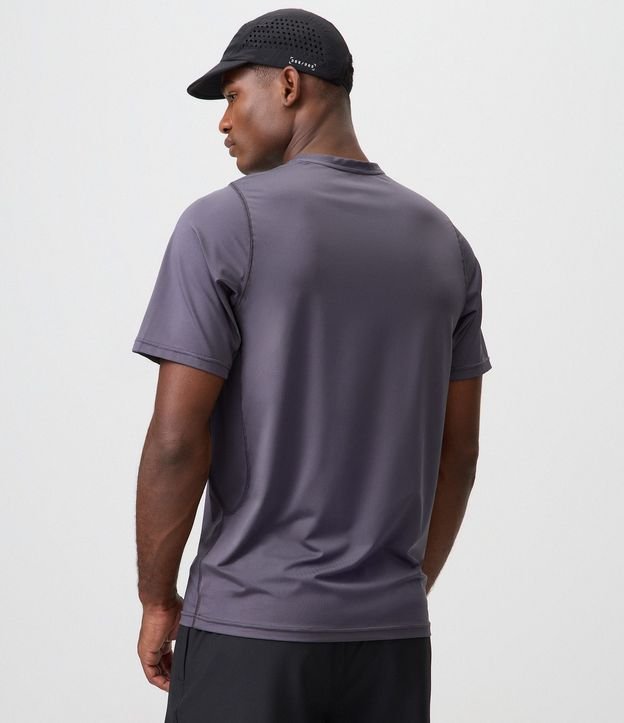 Remera Dry con Recortes Deportivos 3