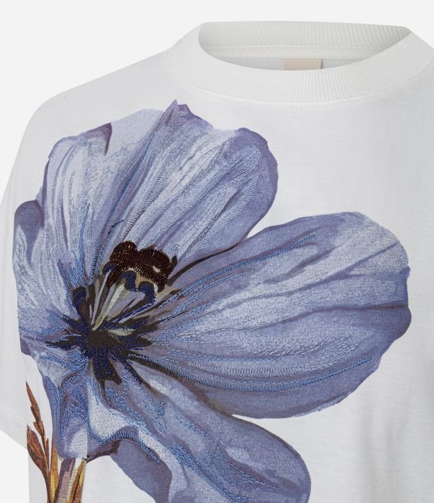Remera Boxy en Algodón Estampado de Flor con Bordado 4