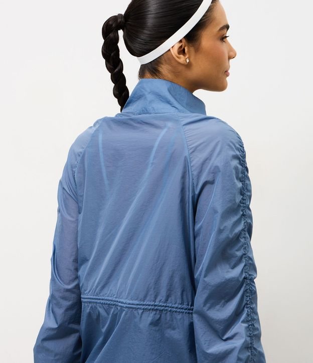Campera Parka Deportiva con Fruncido Lateral 8
