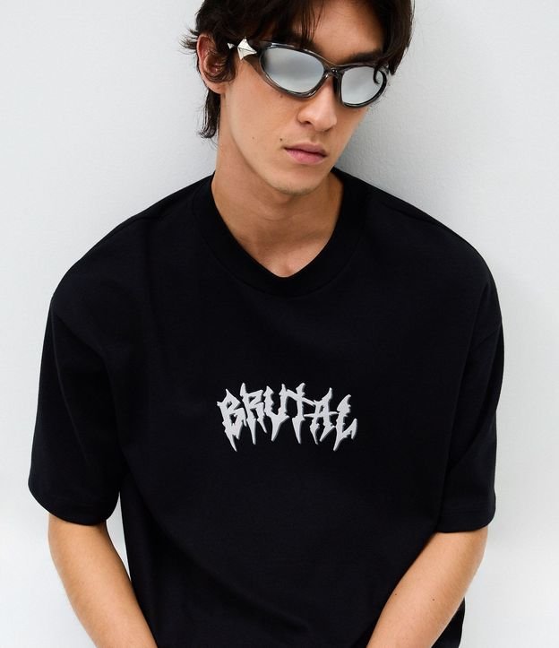 Remera Overboxy en Algodón con Estampado Lettering Brutal y Esqueleto 4