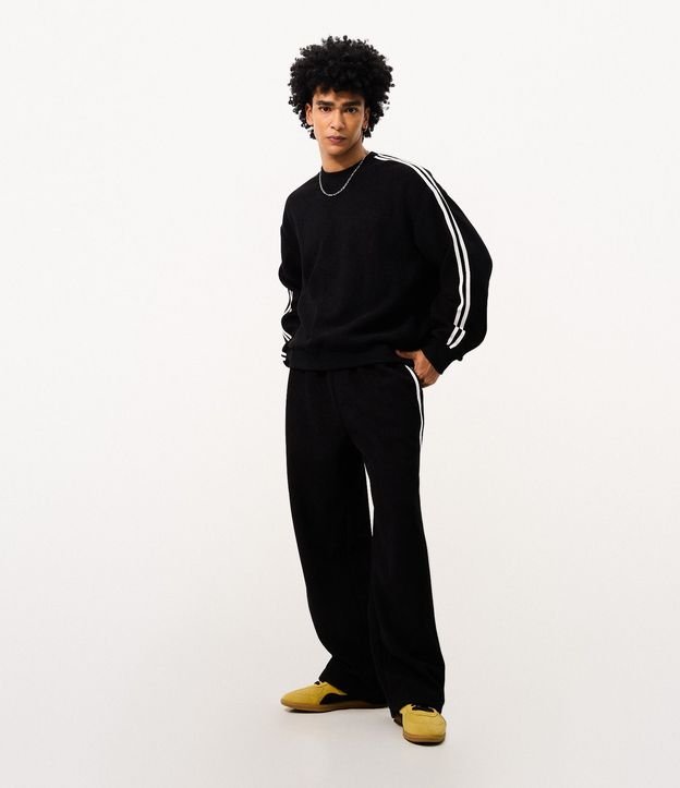 Buzo Masculino Algodón Boxy con Rayas en las Mangas 2