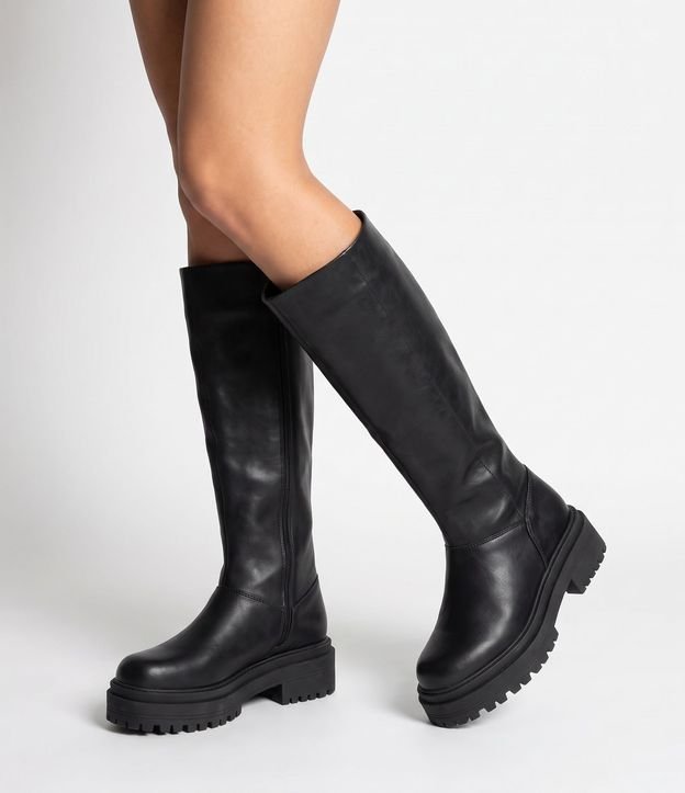 Bota Caña Larga en PU con Suela Track