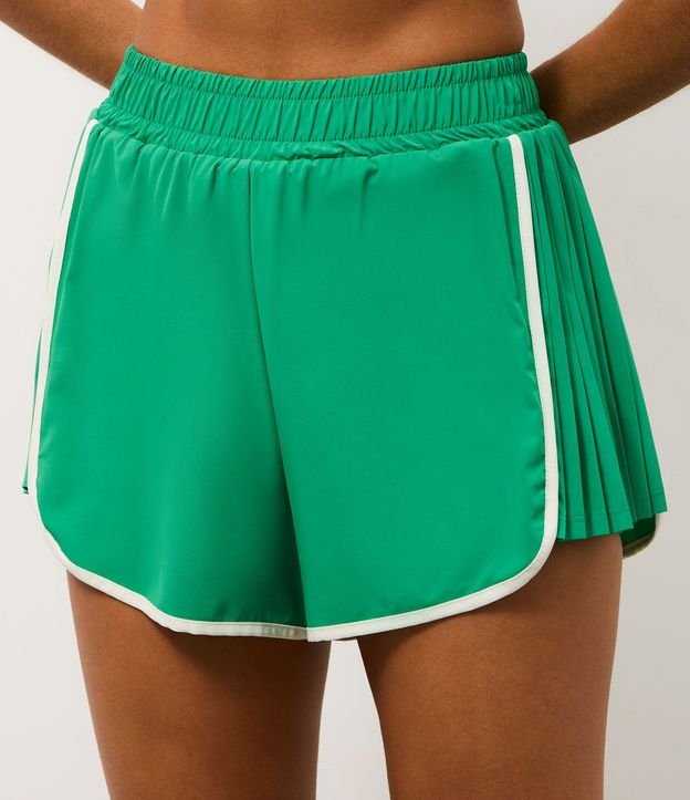 Bermuda Runner Deportiva con Short Interno y Laterales Plissadas 2