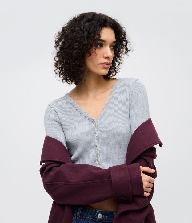 Cardigan en Punto con Punto Texturizado y Volados en el Ruedo