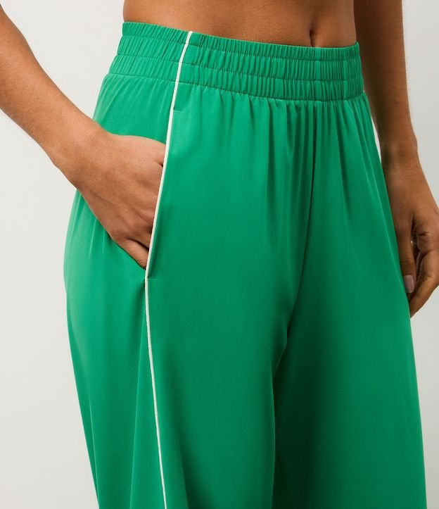 Pantalón Recto Deportivo con Friso Contrastante 3
