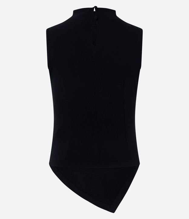 Blusa en Bengalina con Cuello y Ruedo Asimétrico 6