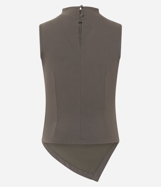 Blusa en Bengalina con Cuello y Ruedo Asimétrico 6