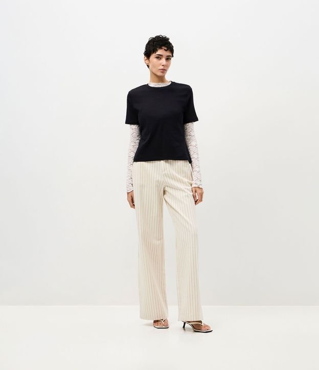 Blusa Básica con Manga Corta y Cuello Redondo 3