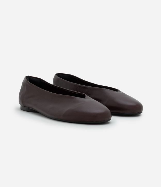 Zapatilla en Cuero con Punta Redonda 2