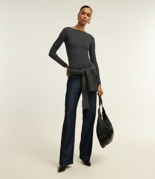 Blusa Regular en Poliamida con Escote Canoa
