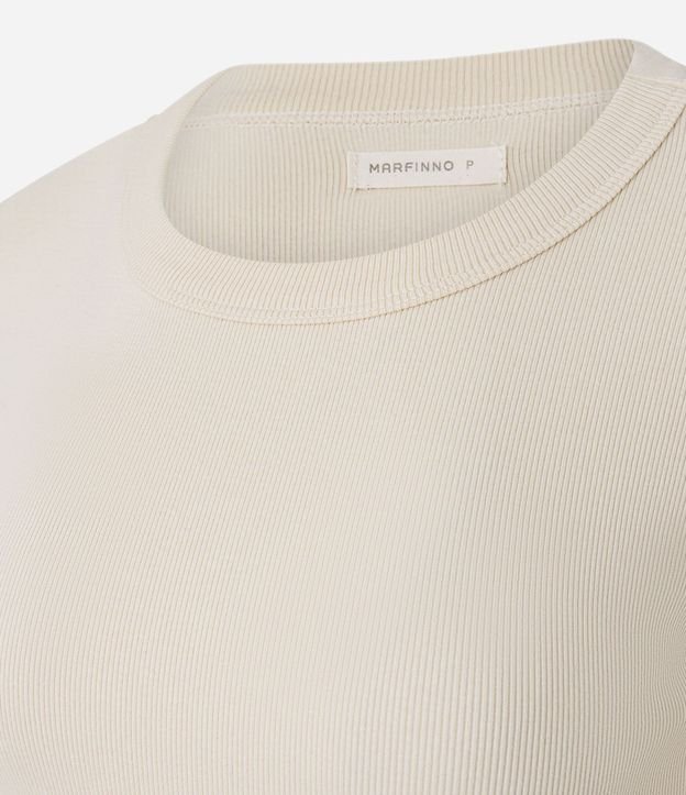 Blusa Básica Acanalada en Rib con Cuello Redondo 3
