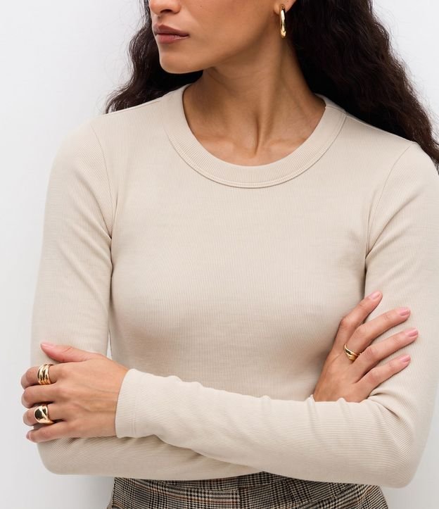 Blusa Básica Acanalada en Rib con Cuello Redondo