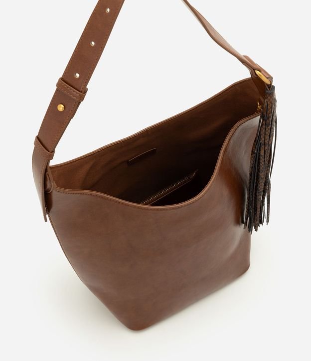 Bolsa Bucket Grande en PU con Detalle de Borla 6