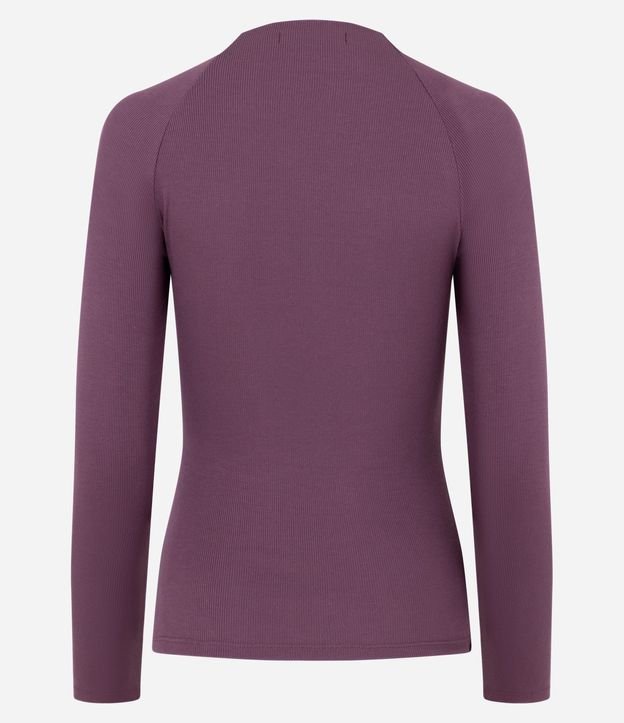 Blusa Básica en Viscosa con Cuello Alto y Sisa Raglán 4
