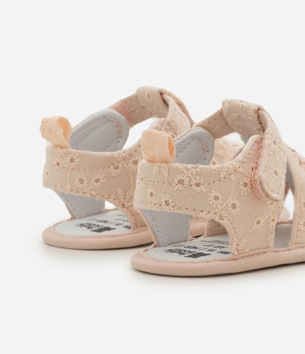 Sandalia Bebe en Broderie con Velcro - Talle 13 a 19 2
