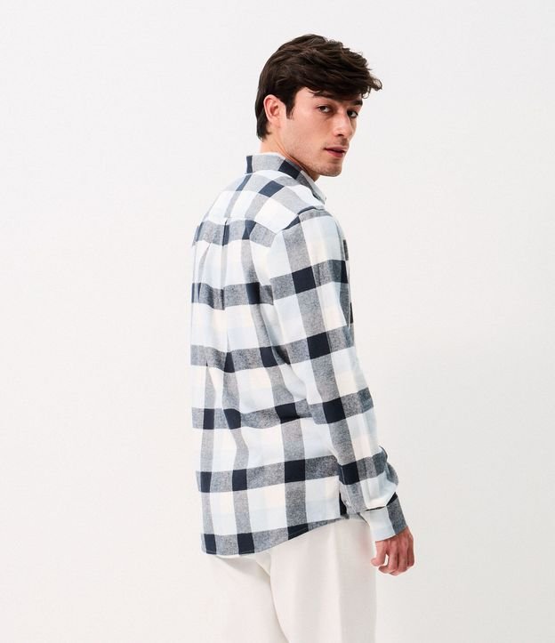 Camisa Comfort en Algodón con Estampado de Cuadros y Mangas Largas 3
