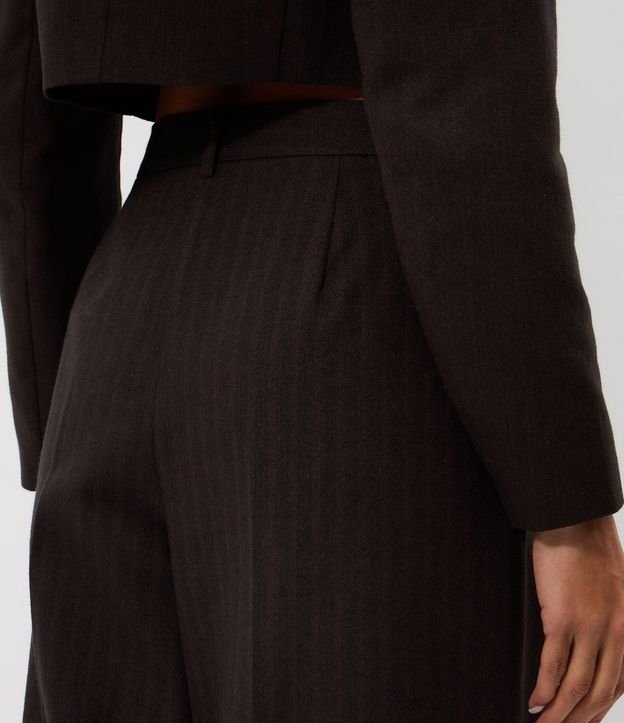 Pantalón Amplio Sastre con Pliegues Delanteros 4