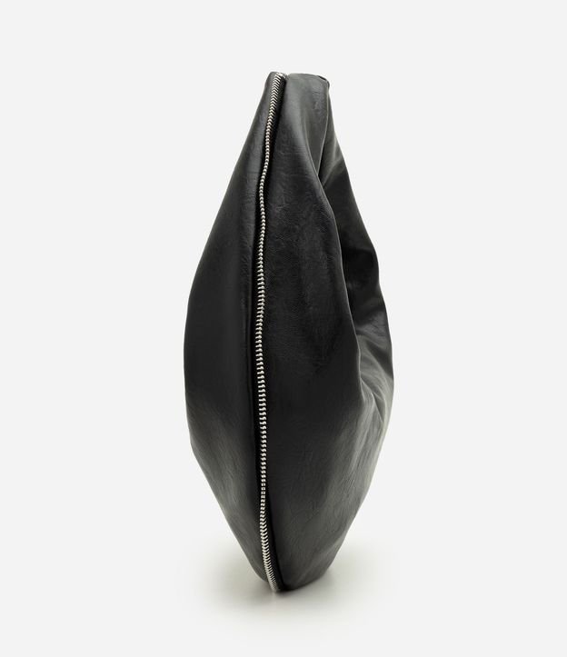 Bolsa Baguette Mediana en PU con Formato Curvo 2