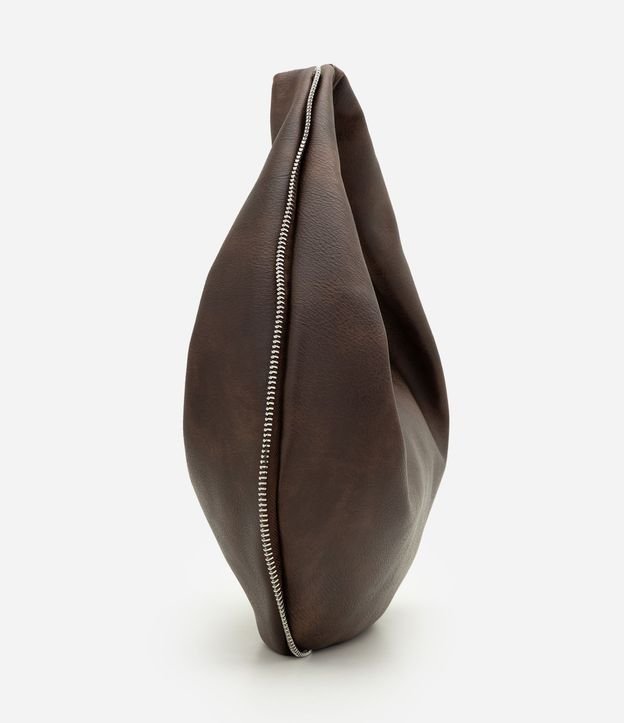 Bolsa Baguette Mediana en PU con Formato Curvo 2