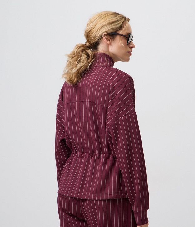 Campera Parka Deportiva en Microfibra con Estampado Rayada 3