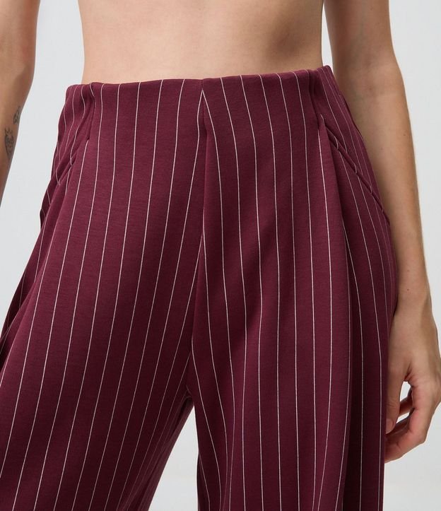 Pantalón Recto Deportivo en Microfibra con Estampa Rayada 3