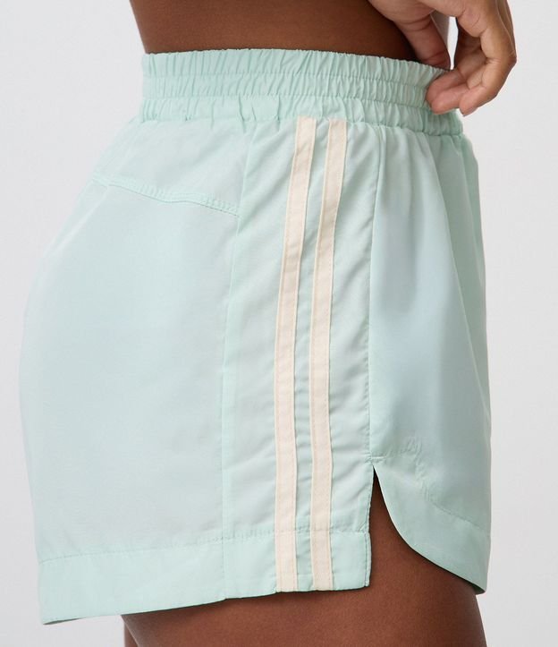 Bermuda Runner Deportiva con Rayas Laterales 3