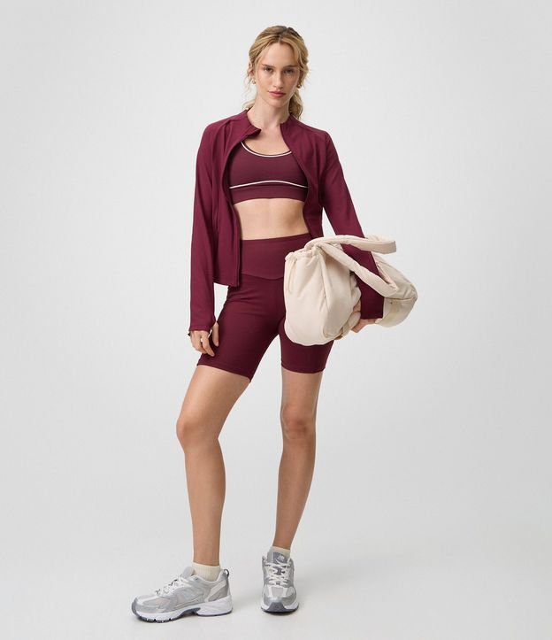 Campera Deportiva Justa en Microfibra con Bolsillos y Raya Contrastante 2