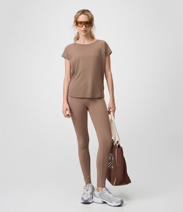 Remera Deportiva en Microfibra Texturizada 2