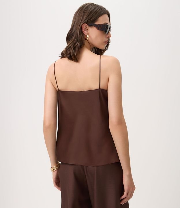 Blusa en Satén con Encaje Floral Aplicado 4