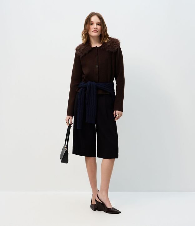 Cardigan Femenino Corto en Tricot con Botones 3