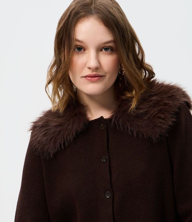 Cardigan Femenino Corto en Tricot con Botones 4