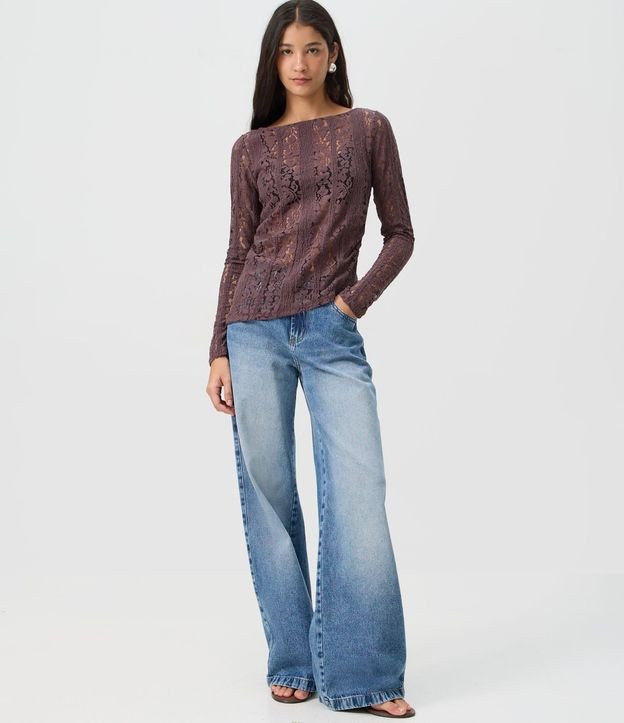 Blusa Asimétrica Manga Larga en Encaje con Fruncido Lateral 2