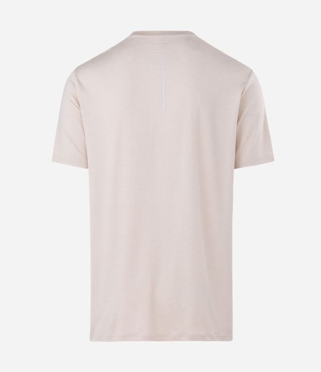 Remera Deportiva con Tecnologia Dry y Detalles Reflectantes 6