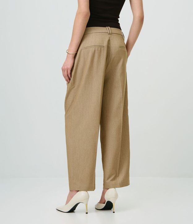 Pantalón sastrería Zanahoria en Crepé con Pliegues Delanteros y Vinco 5