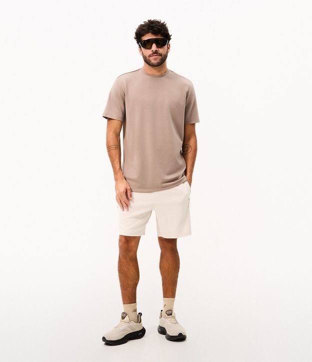 Remera Comfort Deportiva en Tech Fleece con Tecnologia Dry 2