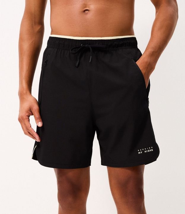Bermuda Deportiva en Ripstop con Bolsillos Funcionales y Estampa Localizada 3