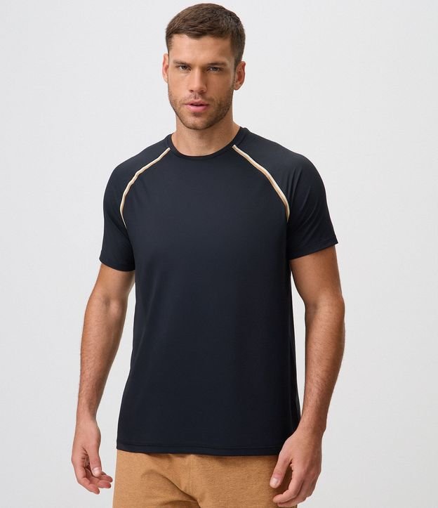 Remera Dry con Manga Raglán y Linea Constrastante