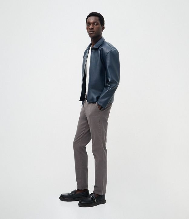 Pantalón Slim en Sarga Lavada