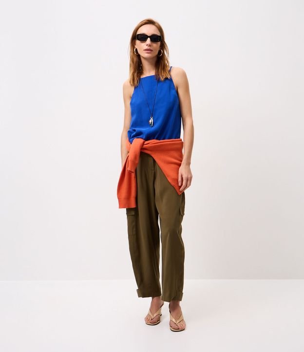 Blusa con Escote Halter Neck y Breteles Finos 2