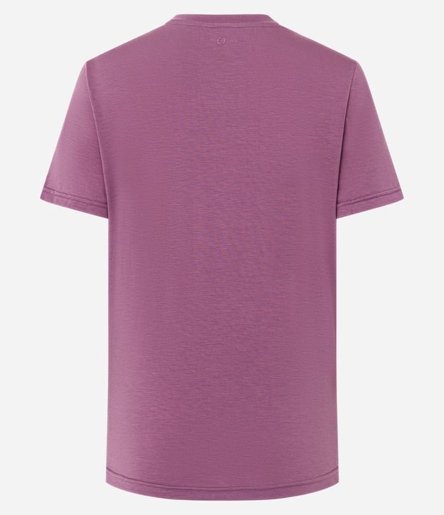 Remera Deportiva en Microfibra con Toque Suave 6