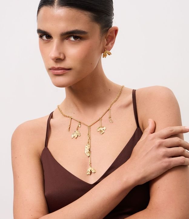 Conjunto de Collar Gravata y Caravana Botón con Formato de Pétalos 1