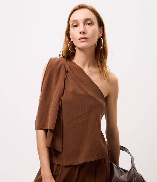 Blusa Amplia con Un Hombro Único