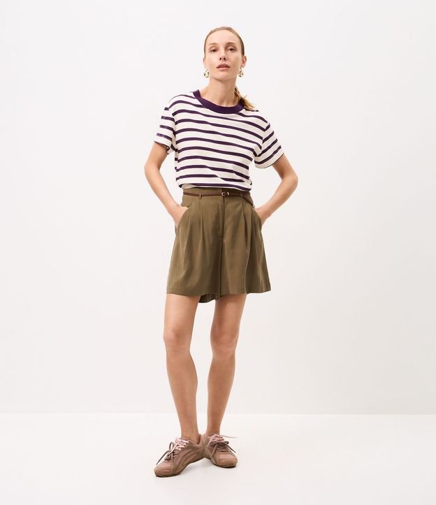 Short Suelto con Cinturón Fino en Rafia
