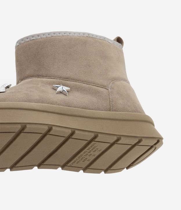 Bota Infantil Comfy con Pins Decorativos y Pelitos – Talle 28 a 34 3