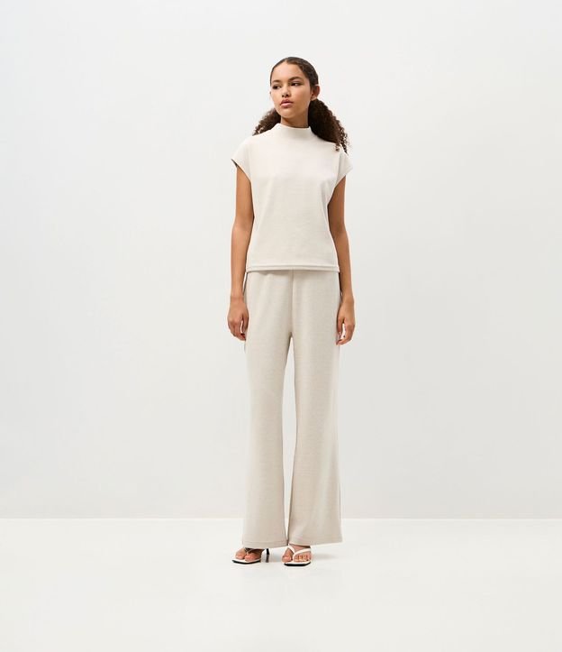 Pantalón en Rib con Modelo Recta 4